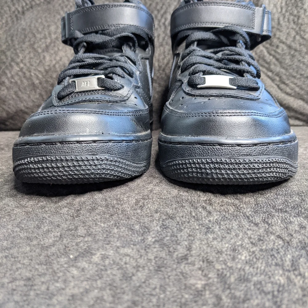 Nike Air Force 1 - Picture 4 of 7